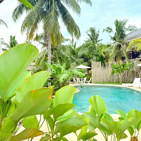 Kelingking Tropical Hotel