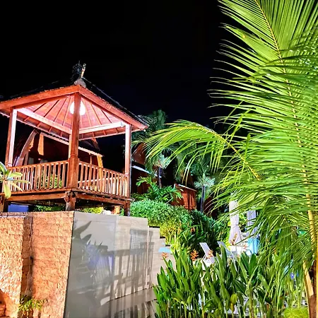 Kelingking Tropical